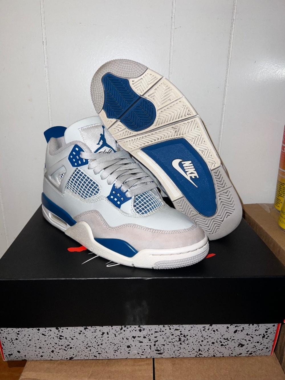 Size 8 - Air Jordan 4 Retro 2024 Military Blue (Pre-Owned, USED)